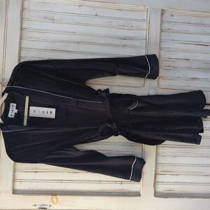 Kikit, black velour/velvet robe, Lg
